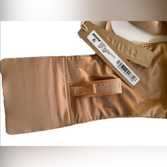 SKIMS No Show MOLDED UNLINED BALCONETTE BR-UWR-2054 Sz 36DD - Picture 4 of 15